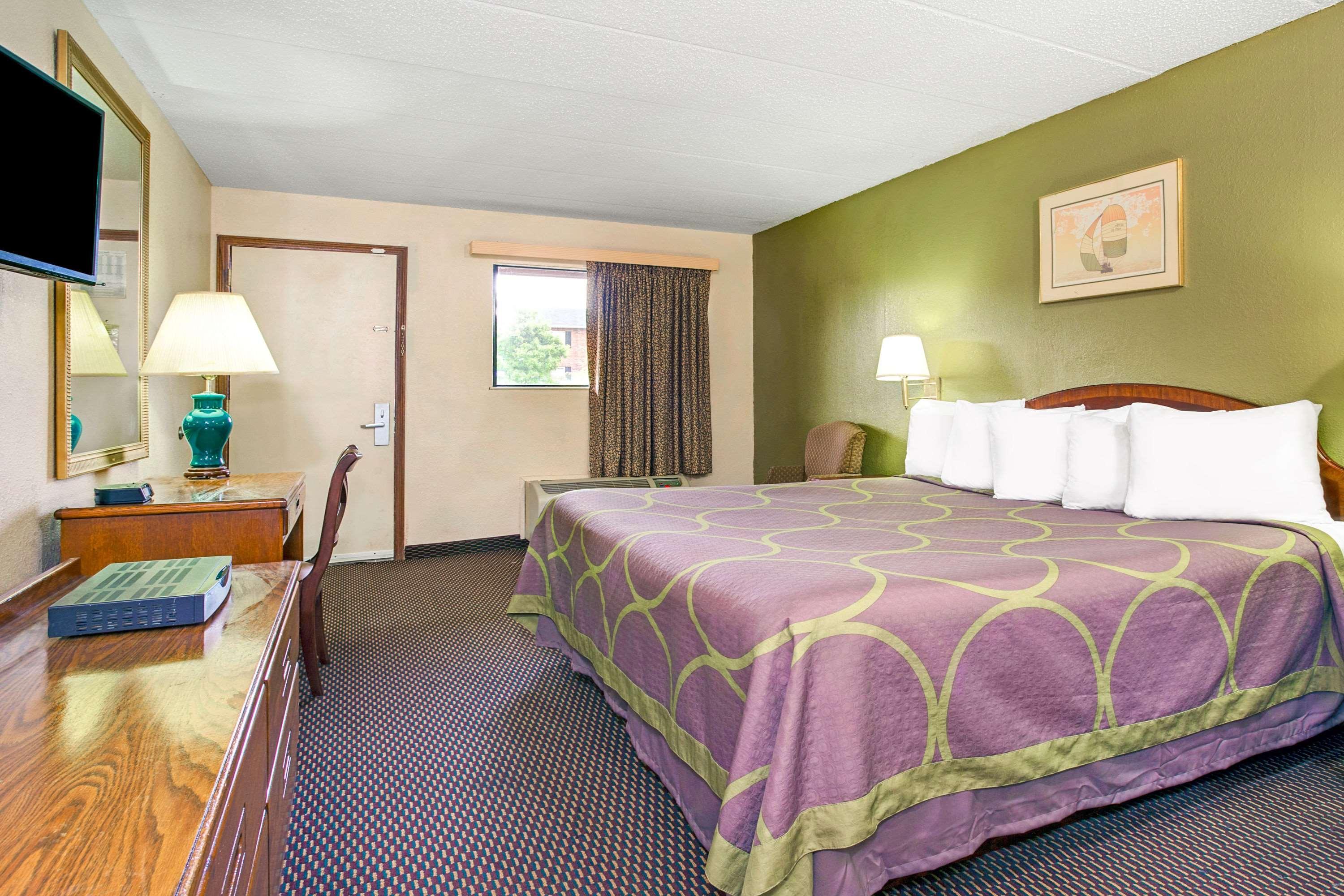 Super 8 By Wyndham Fort Mitchell Cincinnati Area Dış mekan fotoğraf