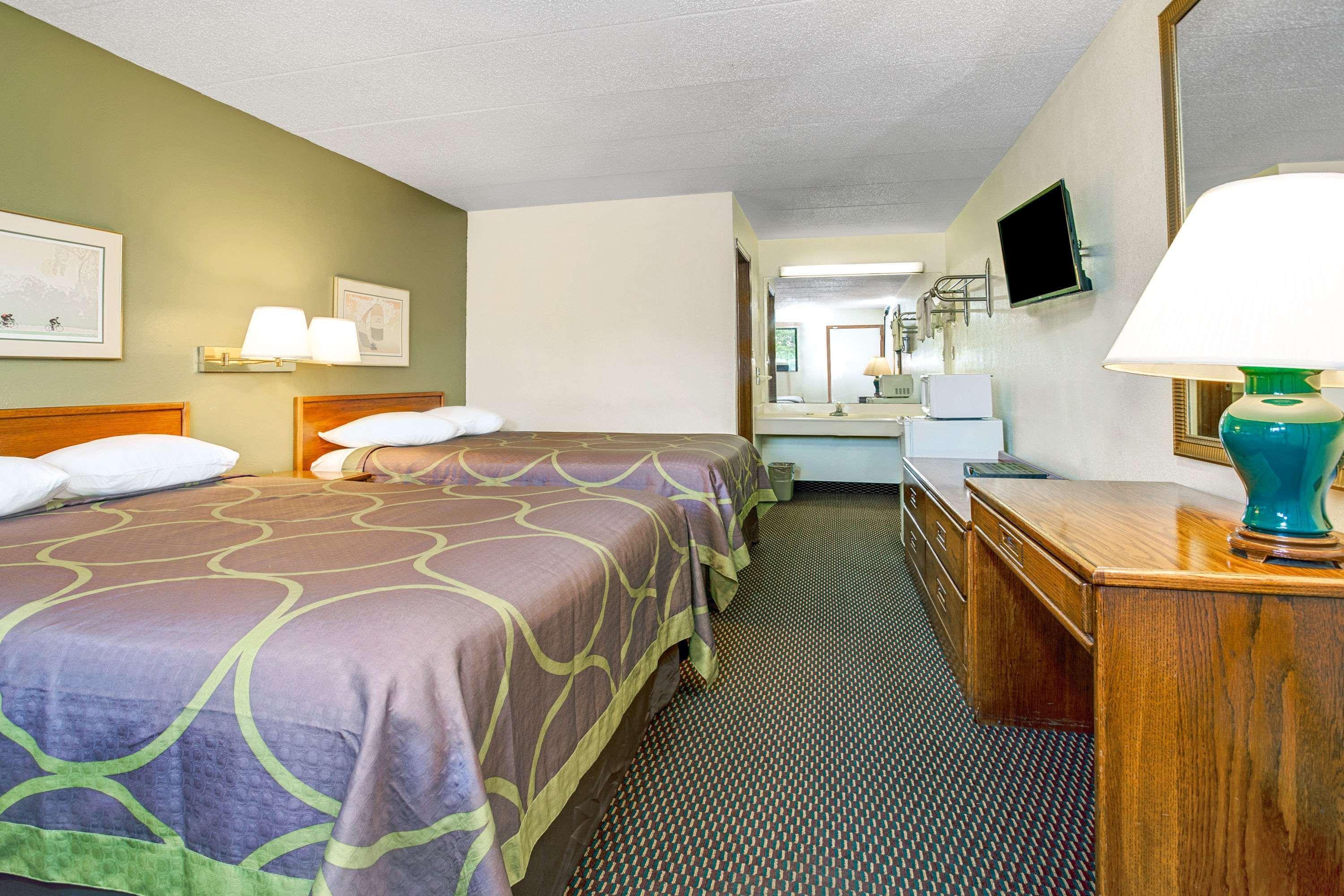 Super 8 By Wyndham Fort Mitchell Cincinnati Area Dış mekan fotoğraf