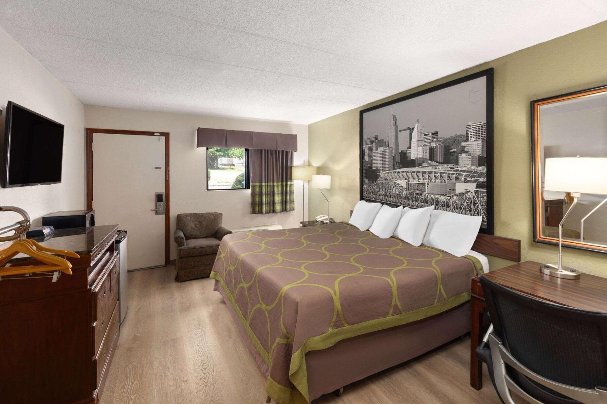 Super 8 By Wyndham Fort Mitchell Cincinnati Area Dış mekan fotoğraf