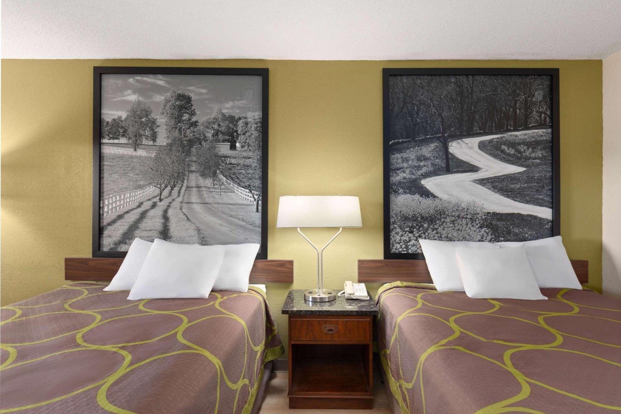 Super 8 By Wyndham Fort Mitchell Cincinnati Area Dış mekan fotoğraf