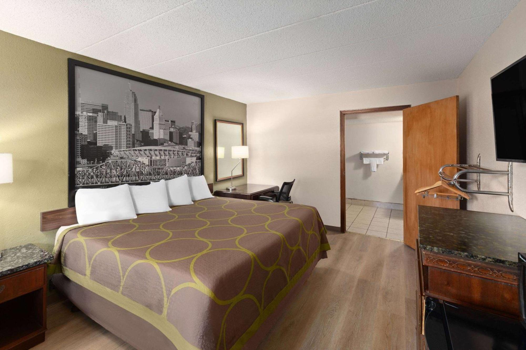 Super 8 By Wyndham Fort Mitchell Cincinnati Area Dış mekan fotoğraf