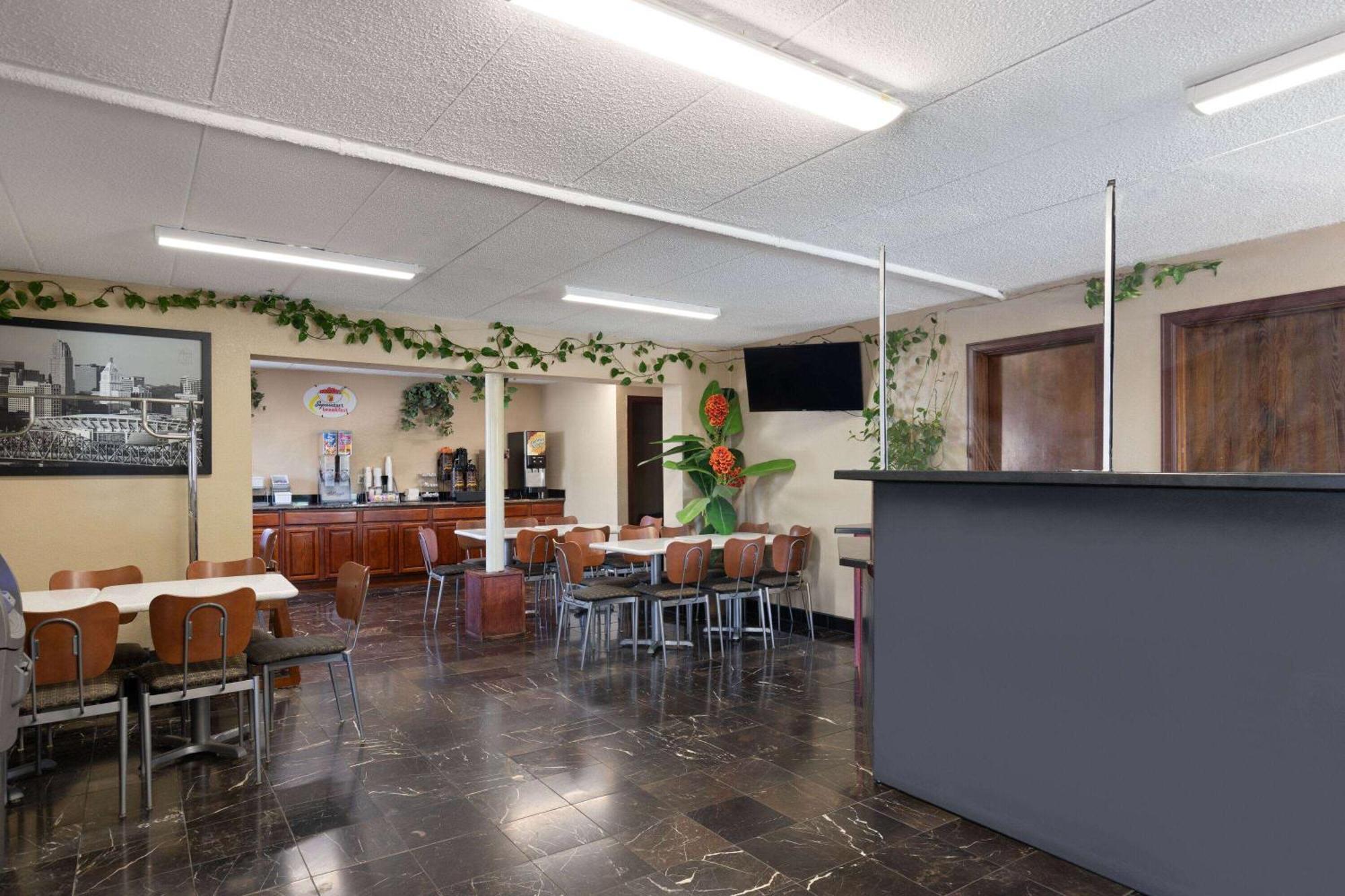 Super 8 By Wyndham Fort Mitchell Cincinnati Area Dış mekan fotoğraf